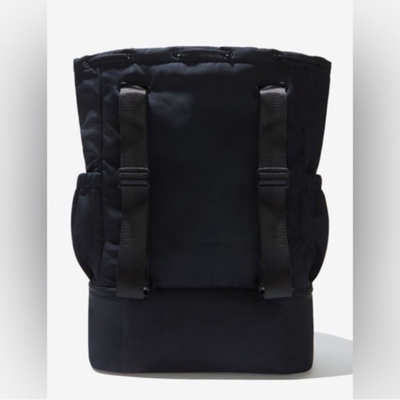 Beyond Yoga Convertible Gym‎ Bag Backpack Drawstring Black Tote Carrying Case main image 5